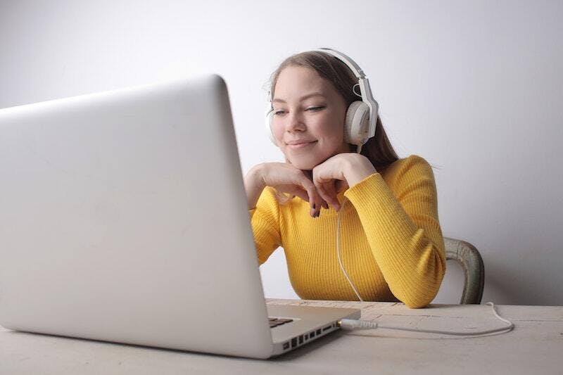 woman considering llc for internet business